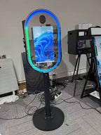 Oval 21.5 inch mirror booth
